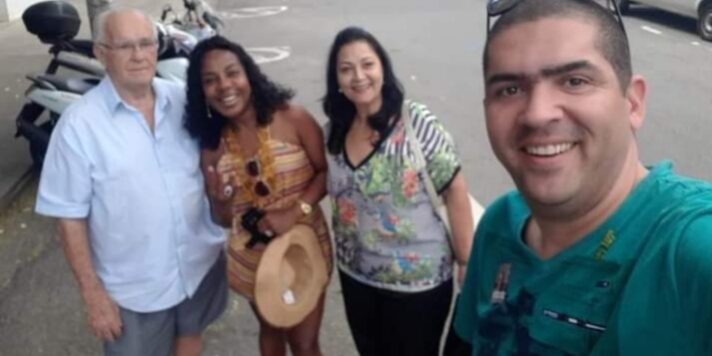 A2D4542E-E147-4C82-BBF7-FB055B1BEDF6