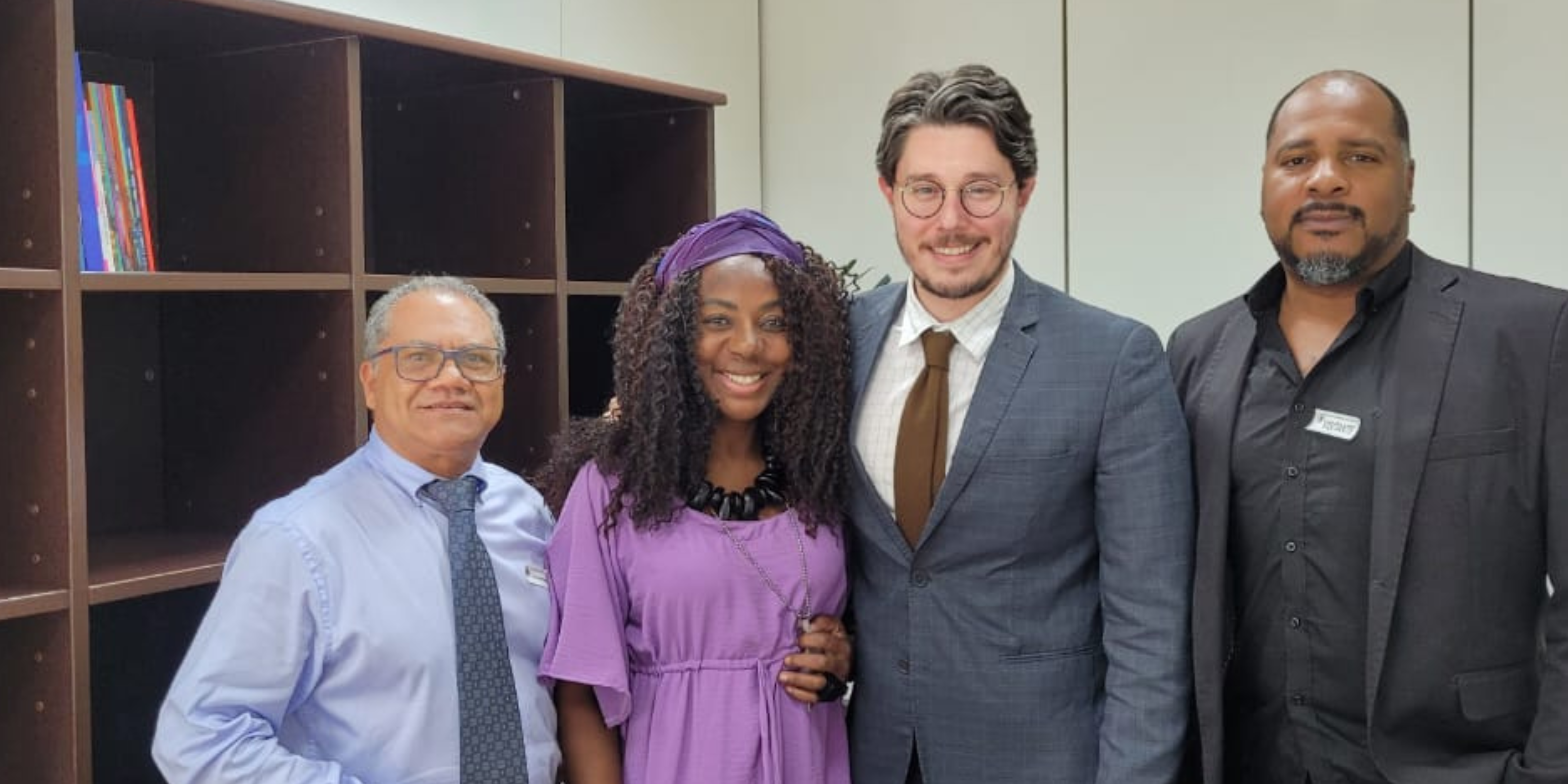 Banner Site Black Friday moderno preto e rosa (2)